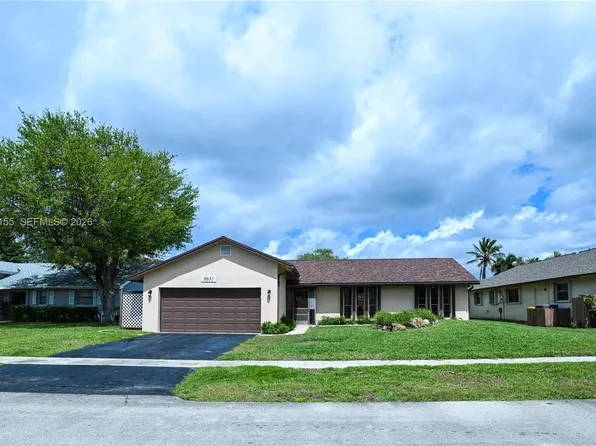 8631 NW 48th St, Lauderhill, FL 33351