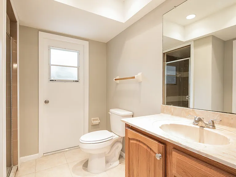 3607 SE 8th Ave — Photo 8