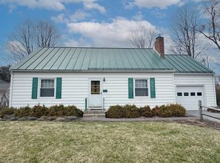 3 Wenonah Ave, Essex Junction, VT 05452