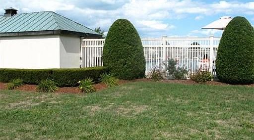 3rd image of 100 Cove Way Unit 106