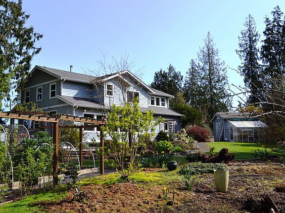 3rd image of 7601 NE Zachariasen Ct