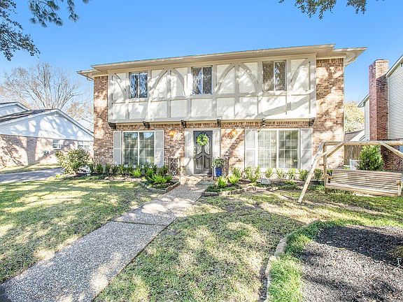 2nd image of 1506 Ashford Hollow Ln