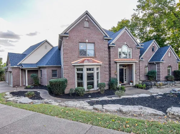 15 Victoria Dr, Newburgh, IN 47630