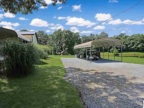 5th image of 109 Dogwood Pl