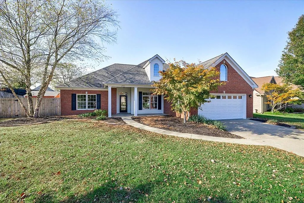 2934 Saratoga Ct photo 1