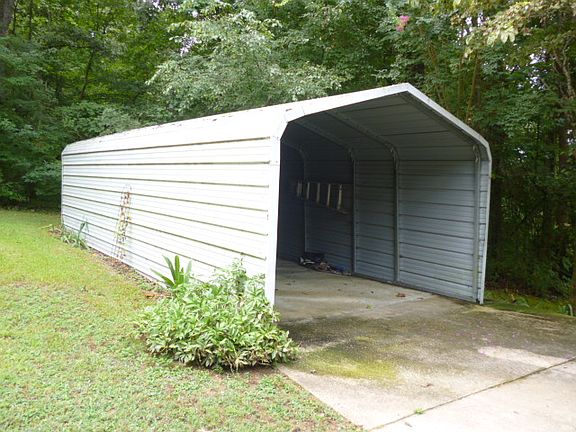 5th image of 1231 W Forest Dr