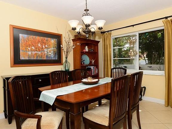 4th image of 126 Seabreeze Cir #126