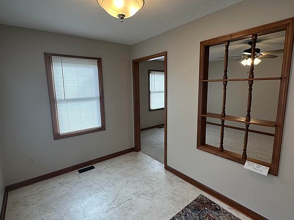 3rd image of 55 S Park Ave