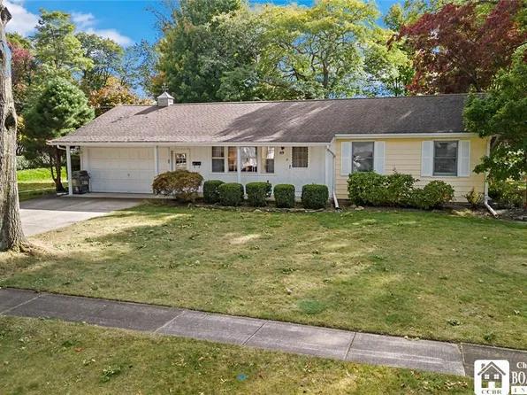 69 Cottage St #S, Fredonia, NY 14063