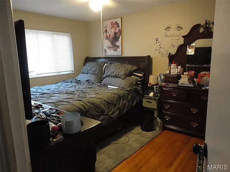 2240 Windsor Dr — Photo 5