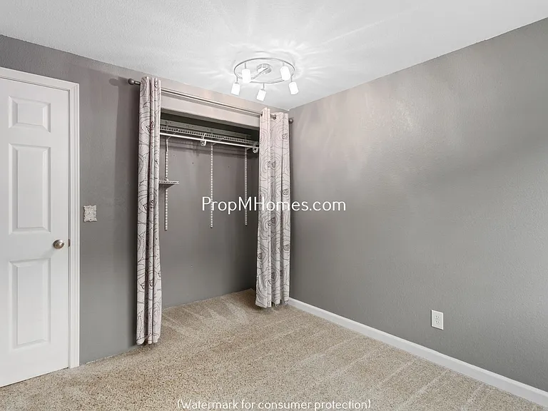 22340 SW Nottingham Ct — Photo 18