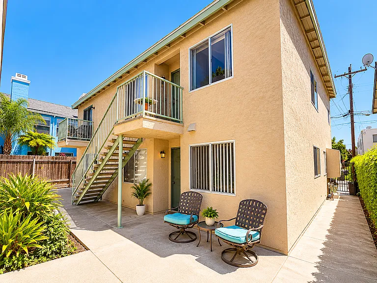 1829 Hornblend St #B — Photo 14