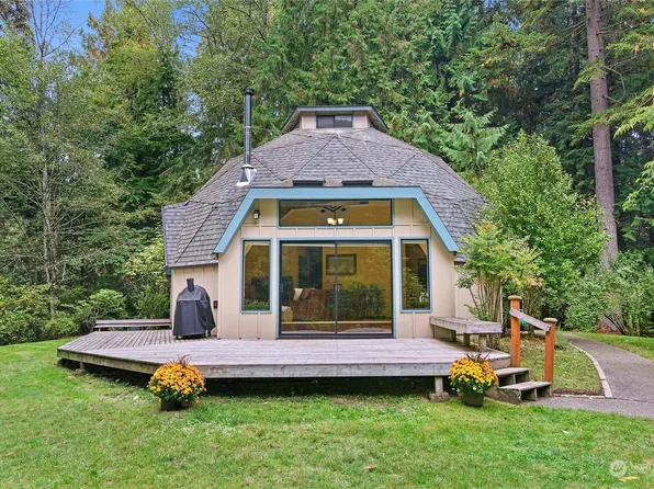 26438 Highland Road NE, Kingston, WA 98346