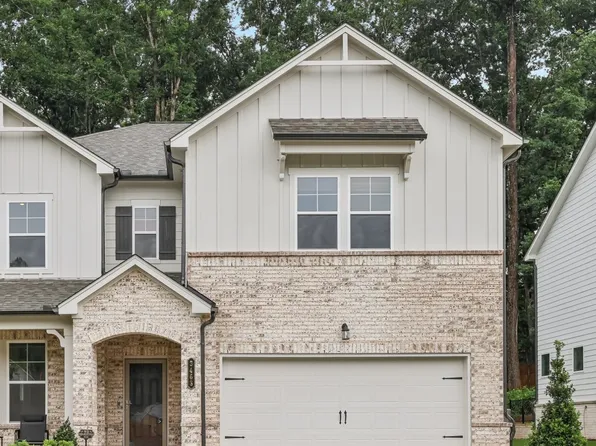 3463 Hillyard Dr, Dacula, GA