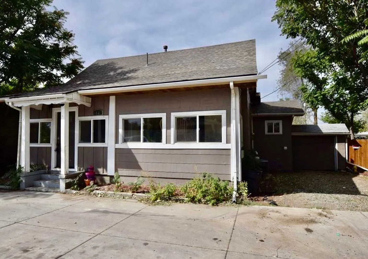 Beautifully updated 4-bedroom, 2 1/2-bath home available now! — Photo 1