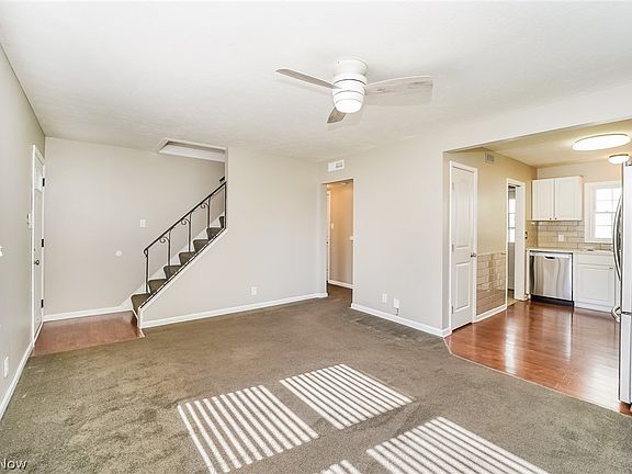 5th image of 2910 Elmwood St