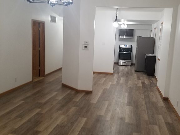 2nd image of 1141 115th St Unit 1