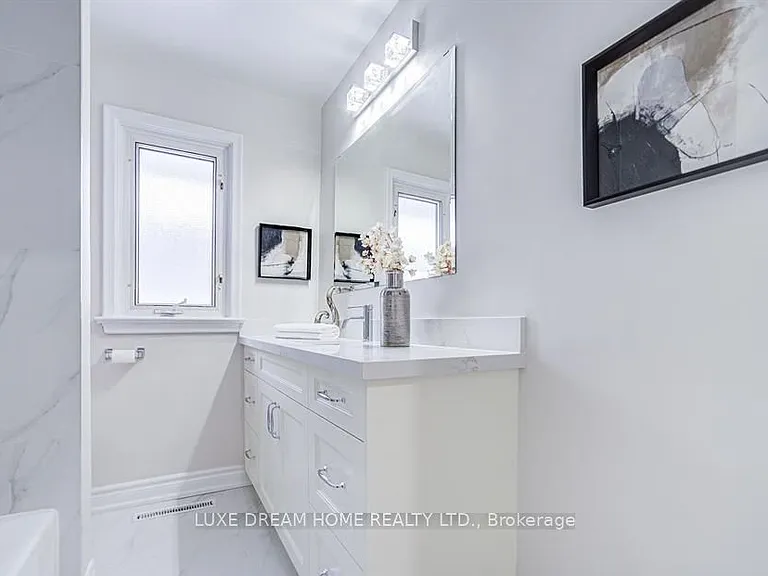 834 Law St — Photo 12