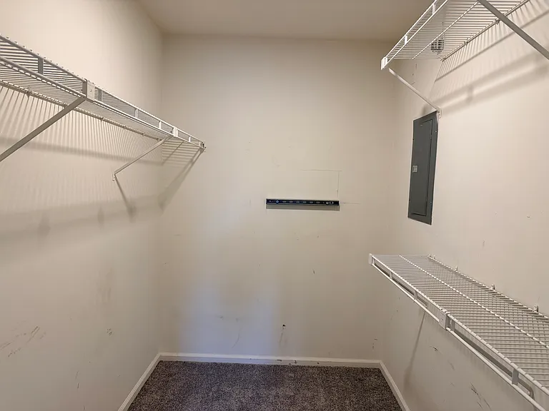 Bedroom Walk-in Closet