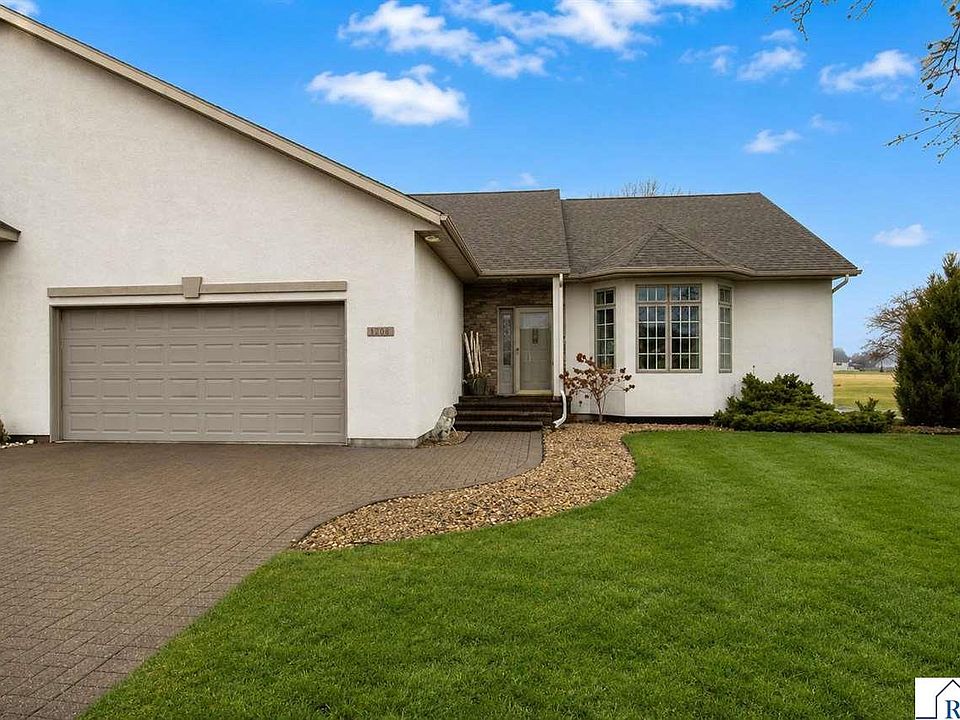 1st image of 2142 Arlington Ln