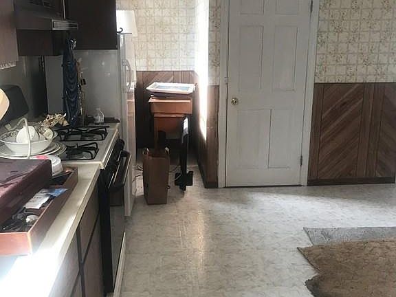 4th image of 39 Wheelock Ave #39
