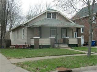 817 Sycamore St, Muscatine, IA 52761