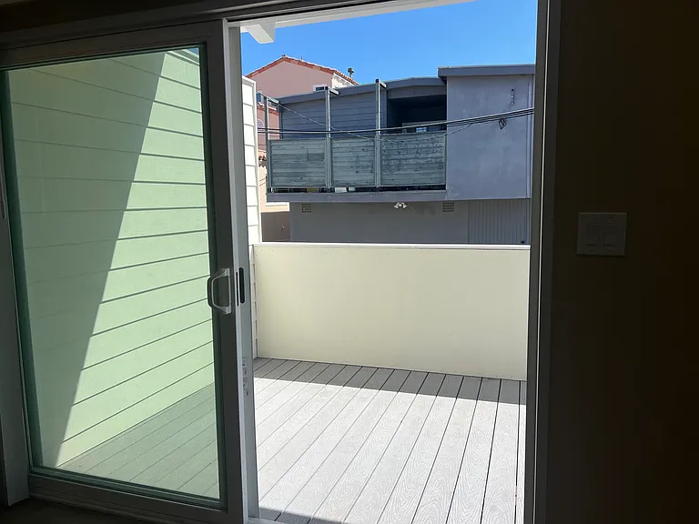 5620 E Ocean Blvd — Photo 8