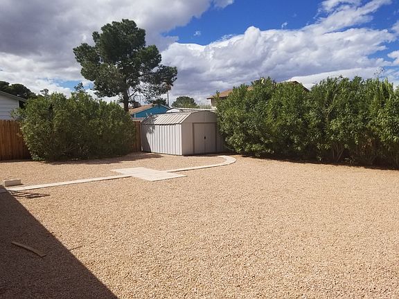3rd image of 6424 Hill View Ave