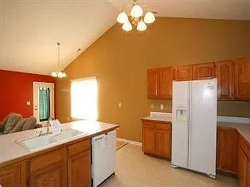 131 Warner Dr photo 1