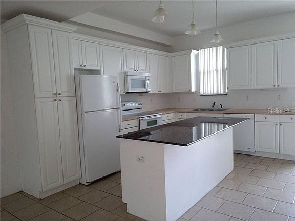 4th image of 603 Cornerstone Dr