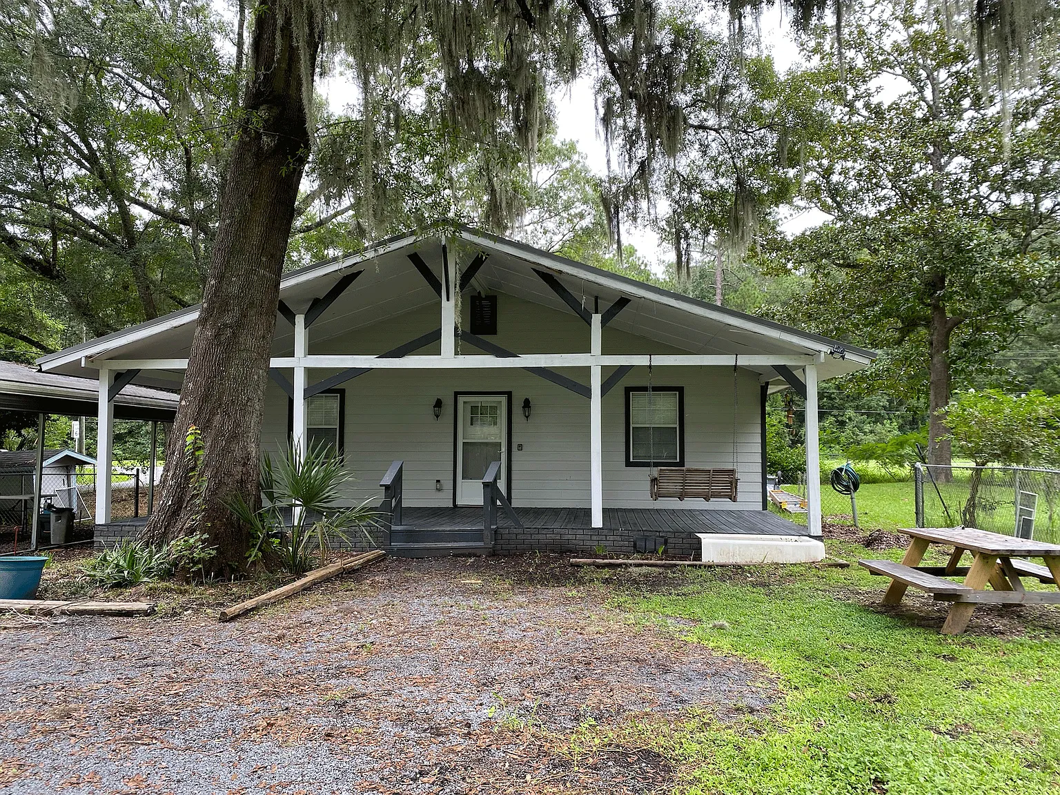3 bed, 1280 sqft, $1,850 — Photo 2