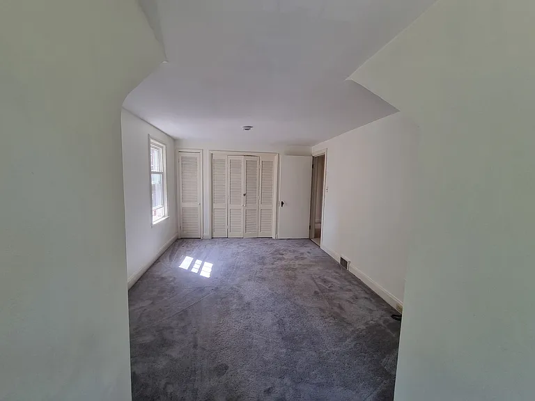 179 Amherstdale Rd — Photo 21