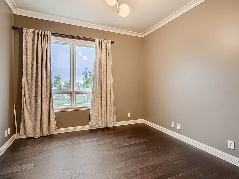 400 E 3rd Ave #405 — Photo 18