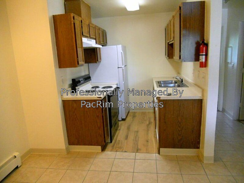 2nd image of 11408 Heritage Ct APT 5