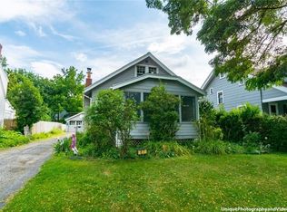 87 Gilbert Dr, Rochester, NY 14609