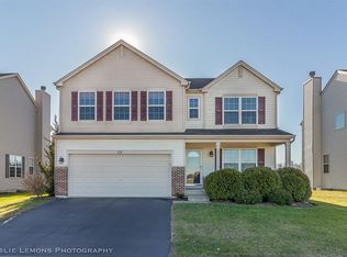 32 E Meadow Dr, Cortland, IL 60112