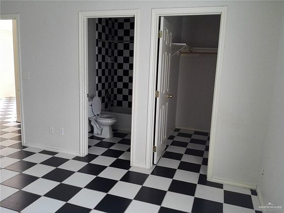 3rd image of 3703 W Zelma St