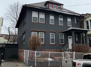 40 Bayview Ave, Jersey City, NJ 07305