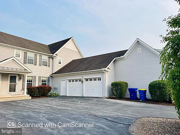 2nd image of 1955 Preserve Ln