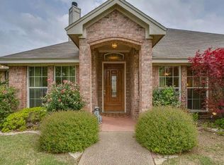 10900 Golfview Way, Benbrook, TX 76126