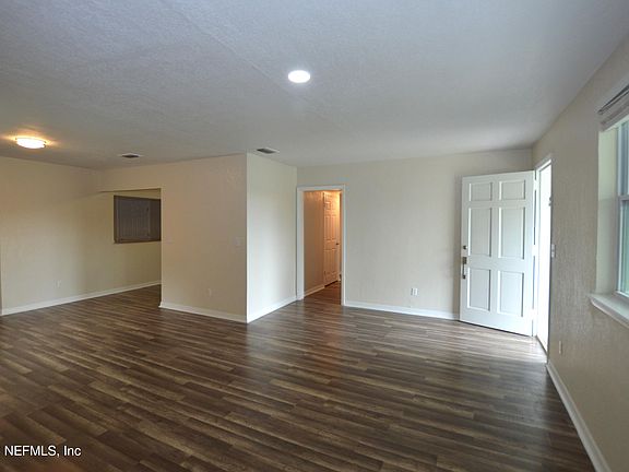 5th image of 1516 RIBAULT SCENIC Drive