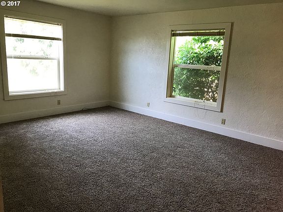 3rd image of 2603 E 8th St