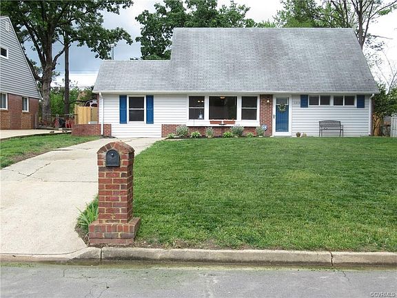 3rd image of 1310 Barnard Dr