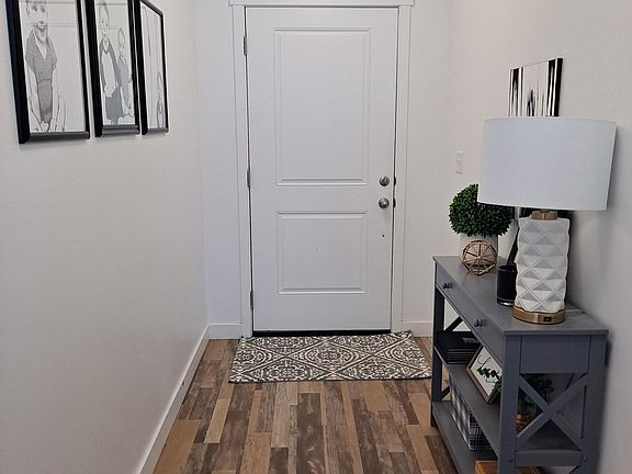 3rd image of 468 S Sunland Way