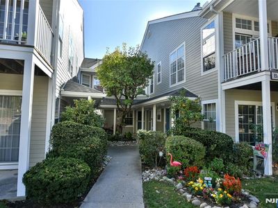 1088 Devon Ct, Mahwah, NJ, 07430