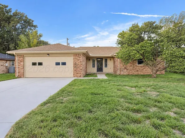 617 Forrest Dr, Dumas, TX 79029