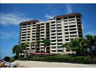 736 Island Way APT 704, Clearwater, FL 33767