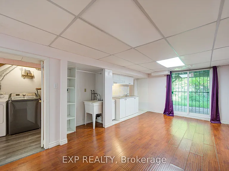 82 Muirlands Dr — Photo 27