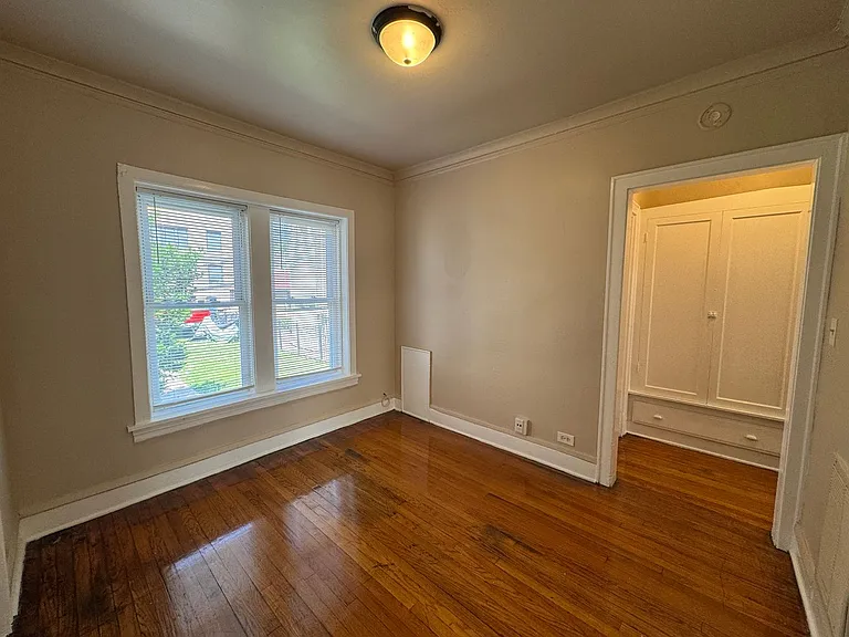1054 56 S Mason 5934 #44 — Photo 8