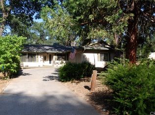 39681 Pine Ridge Rd, Oakhurst, CA 93644